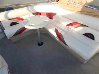 2009 Sunchaser 818 CR/FH   - Photo 12 - Angola, IN 46703