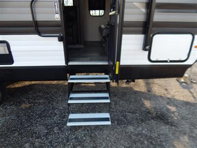 2023 Grand Design Transcend Xplor 23BH   - Photo 13 - Angola, IN 46703