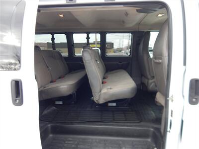 2017 Chevrolet Express LT 3500  15 Passenger - Photo 11 - Angola, IN 46703