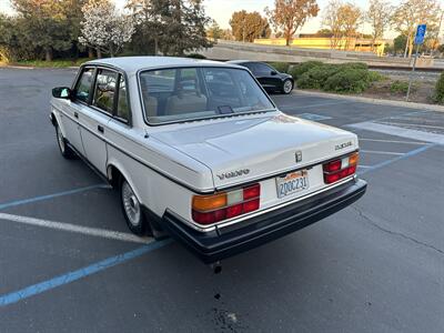1987 Volvo 240 DL   - Photo 9 - Campbell, CA 95008