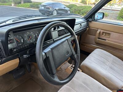 1987 Volvo 240 DL   - Photo 12 - Campbell, CA 95008