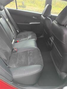 2013 Toyota Camry XLE   - Photo 16 - Smithfield, NC 27577