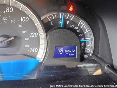 2013 Toyota Camry XLE   - Photo 11 - Smithfield, NC 27577