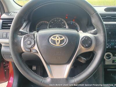 2013 Toyota Camry XLE   - Photo 10 - Smithfield, NC 27577
