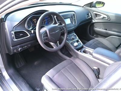 2015 Chrysler 200 Limited   - Photo 14 - Smithfield, NC 27577