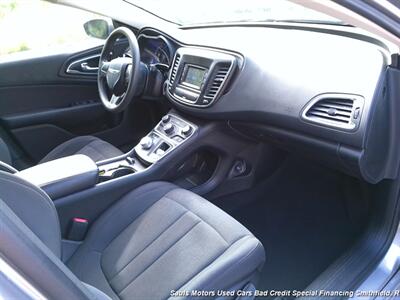 2015 Chrysler 200 Limited   - Photo 18 - Smithfield, NC 27577