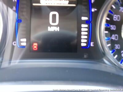 2015 Chrysler 200 Limited   - Photo 11 - Smithfield, NC 27577