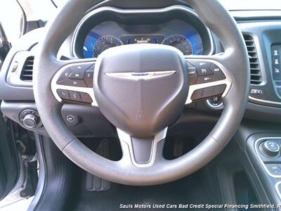 2015 Chrysler 200 Limited   - Photo 10 - Smithfield, NC 27577