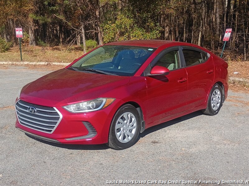 2017 Hyundai ELANTRA SE  