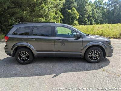 2018 Dodge Journey SE   - Photo 4 - Smithfield, NC 27577