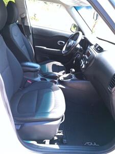 2015 Kia Soul + - Photo 17 - Smithfield, NC 27577