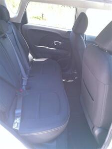 2015 Kia Soul + - Photo 16 - Smithfield, NC 27577