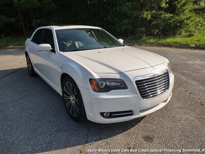 2013 Chrysler 300 Series S   - Photo 3 - Smithfield, NC 27577