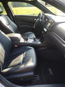 2013 Chrysler 300 Series S   - Photo 16 - Smithfield, NC 27577