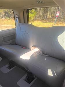 2002 Ford Expedition XLT   - Photo 16 - Smithfield, NC 27577