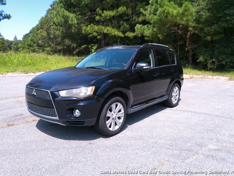 2012 Mitsubishi Outlander SE  