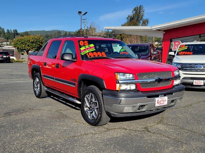 2005 Chevrolet Avalanche Base
