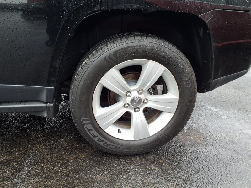 2014 Jeep Compass Sport - Photo 5 - Carmichaels, PA 15320