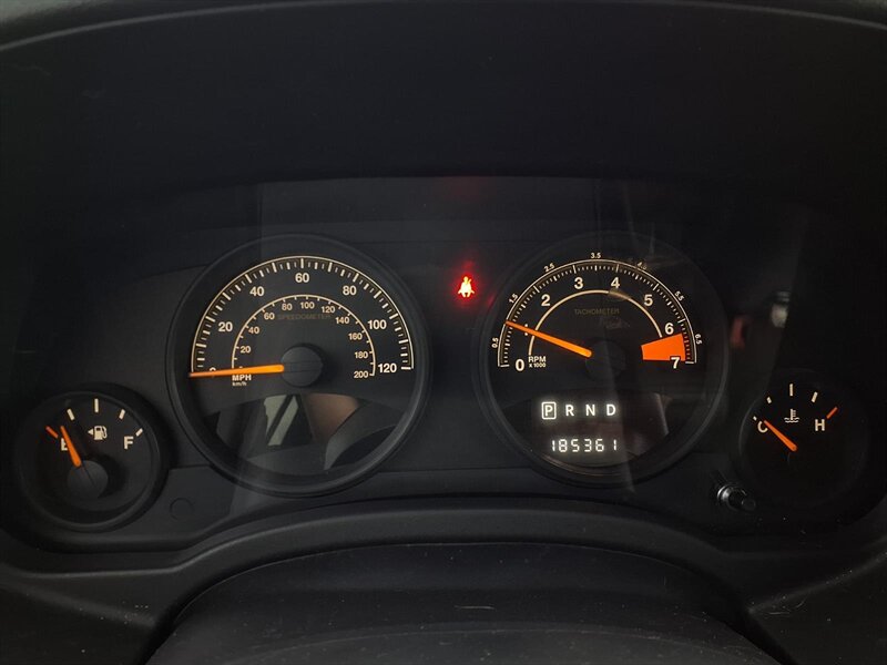 2014 Jeep Compass Sport - Photo 6 - Carmichaels, PA 15320