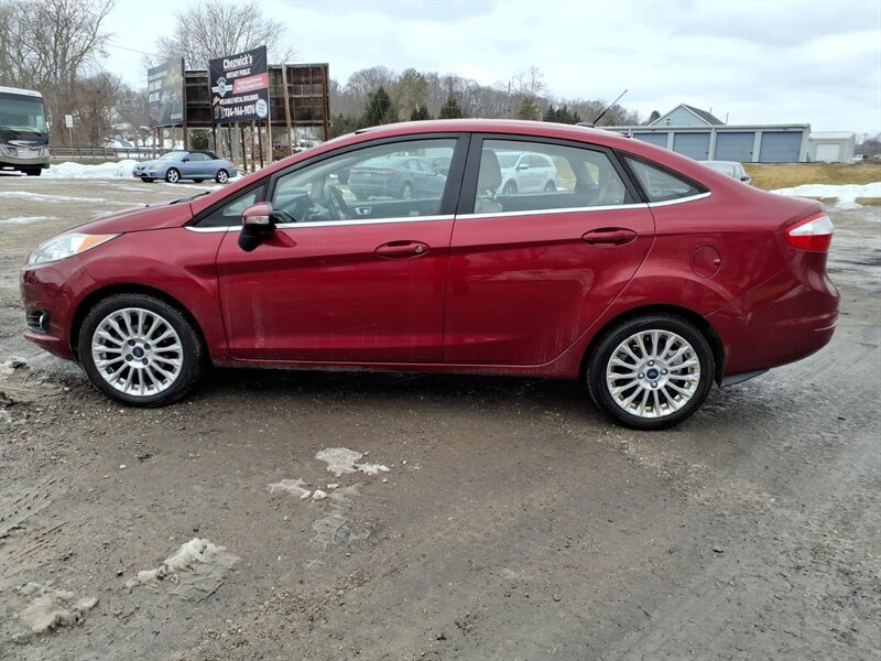 2016 Ford Fiesta Titanium - Photo 2 - Carmichaels, PA 15320