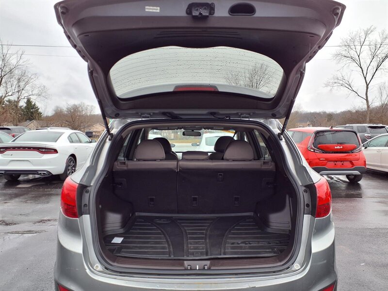 2015 Hyundai TUCSON GLS - Photo 8 - Carmichaels, PA 15320