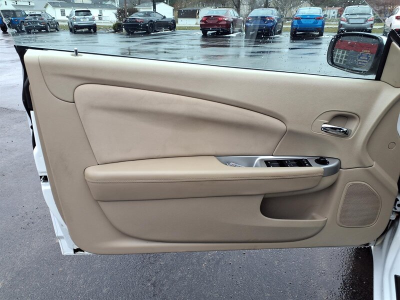 2012 Chrysler 200 Touring - Photo 6 - Carmichaels, PA 15320