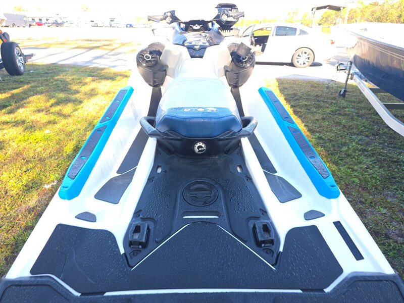 2023 Sea-Doo BRP GTX 230 170 - Photo 10 - Carmichaels, PA 15320