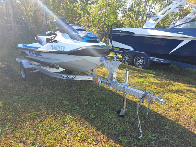 2023 Sea-Doo BRP GTX 230 170 - Photo 3 - Carmichaels, PA 15320