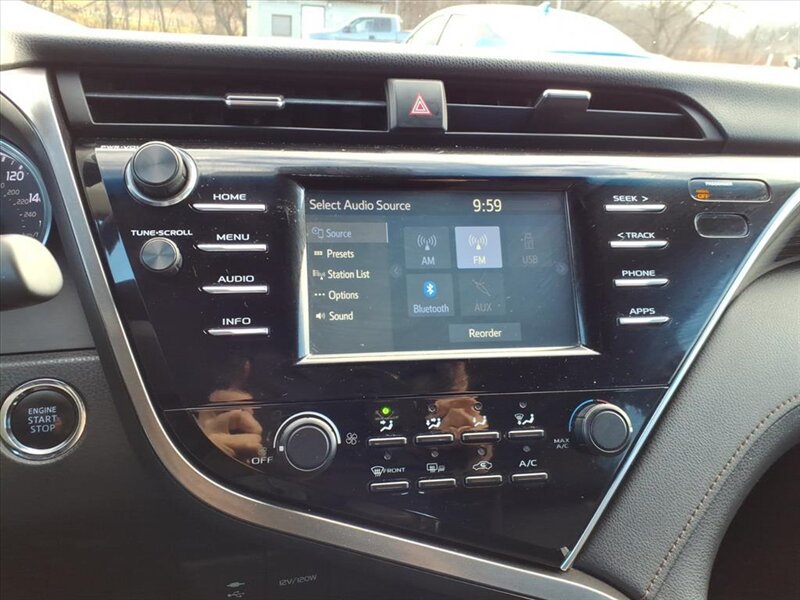 2018 Toyota Camry LE - Photo 12 - Carmichaels, PA 15320