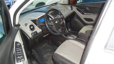 2016 Chevrolet Trax LS - Photo 8 - Van Nuys, CA 91405