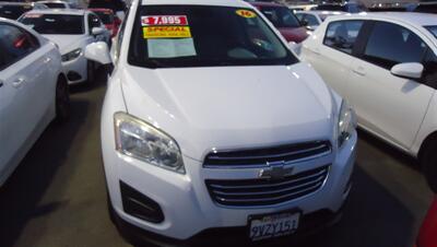 2016 Chevrolet Trax LS - Photo 2 - Van Nuys, CA 91405