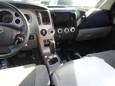 2013 Toyota Sequoia SR5   - Photo 16 - Van Nuys, CA 91405