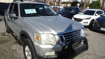 2010 Ford Explorer Sport Trac XLT   - Photo 2 - Van Nuys, CA 91405