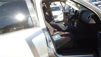 2010 Ford Explorer Sport Trac XLT   - Photo 13 - Van Nuys, CA 91405