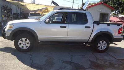 2010 Ford Explorer Sport Trac XLT   - Photo 7 - Van Nuys, CA 91405