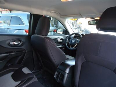 2015 Jeep Cherokee Sport   - Photo 14 - Van Nuys, CA 91405