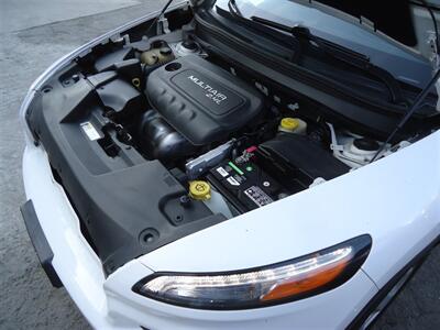 2015 Jeep Cherokee Sport   - Photo 24 - Van Nuys, CA 91405