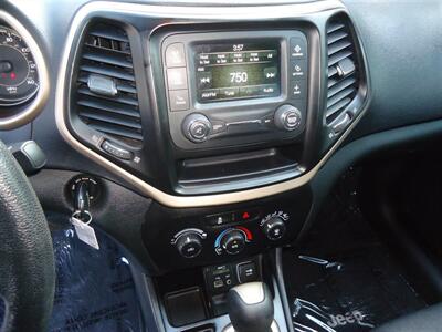 2015 Jeep Cherokee Sport   - Photo 21 - Van Nuys, CA 91405