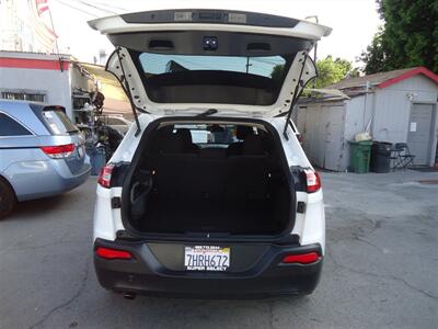 2015 Jeep Cherokee Sport   - Photo 11 - Van Nuys, CA 91405