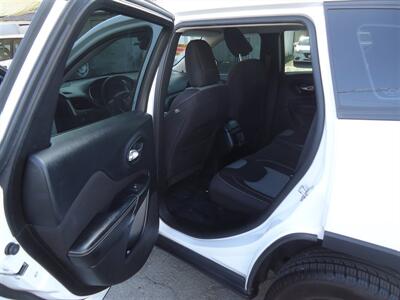 2015 Jeep Cherokee Sport   - Photo 18 - Van Nuys, CA 91405