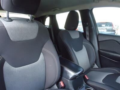 2015 Jeep Cherokee Sport   - Photo 16 - Van Nuys, CA 91405