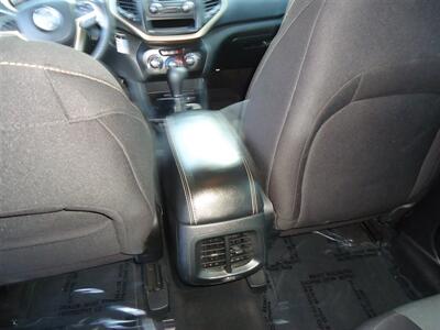 2015 Jeep Cherokee Sport   - Photo 19 - Van Nuys, CA 91405