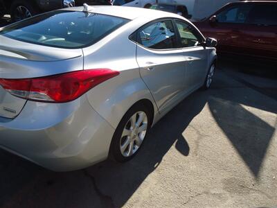 2013 Hyundai ELANTRA Limited   - Photo 4 - Van Nuys, CA 91405