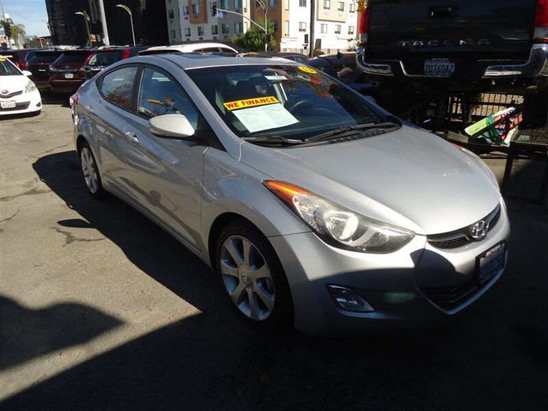 2013 Hyundai ELANTRA Limited   - Photo 1 - Van Nuys, CA 91405