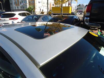 2013 Hyundai ELANTRA Limited   - Photo 11 - Van Nuys, CA 91405