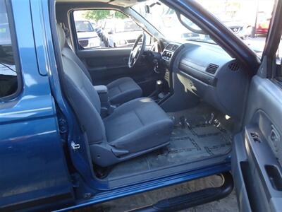 2004 Nissan Frontier XE-V6   - Photo 14 - Van Nuys, CA 91405