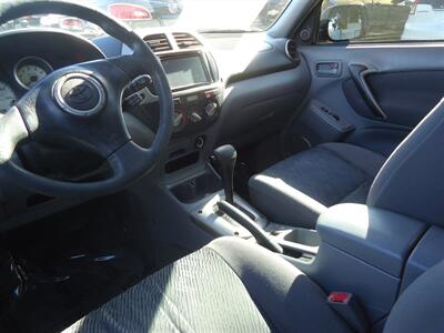 2003 Toyota RAV4   - Photo 16 - Van Nuys, CA 91405