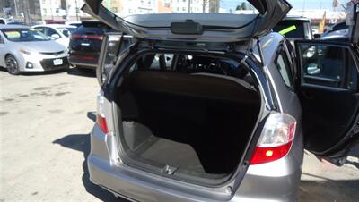 2009 Honda Fit Sport   - Photo 9 - Van Nuys, CA 91405