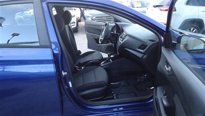 2019 Hyundai ACCENT SE - Photo 14 - Van Nuys, CA 91405