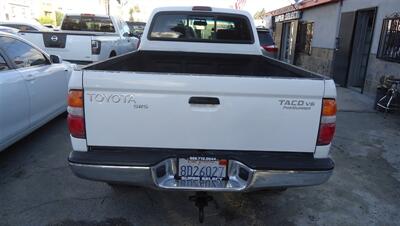 2002 Toyota Tacoma PreRunner V6   - Photo 8 - Van Nuys, CA 91405